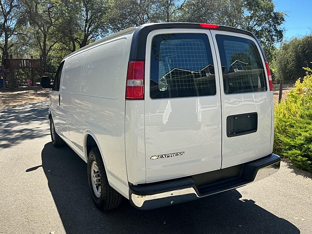2023 Chevrolet Express Cargo Work Van - Photo 31