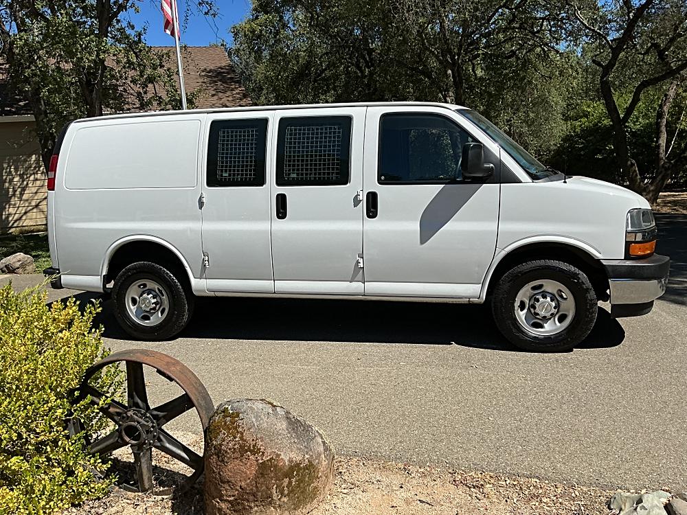 2023 Chevrolet Express Cargo Work Van - Photo 28