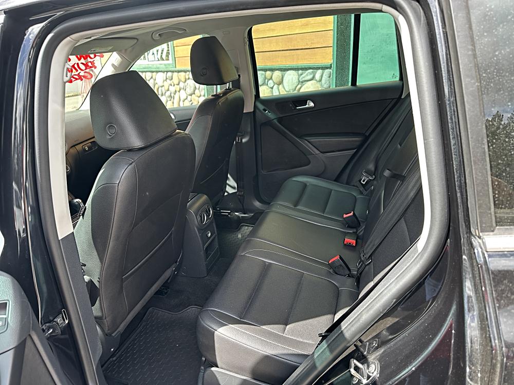 2017 Volkswagen Tiguan Wolfsburg Edition - Photo 22