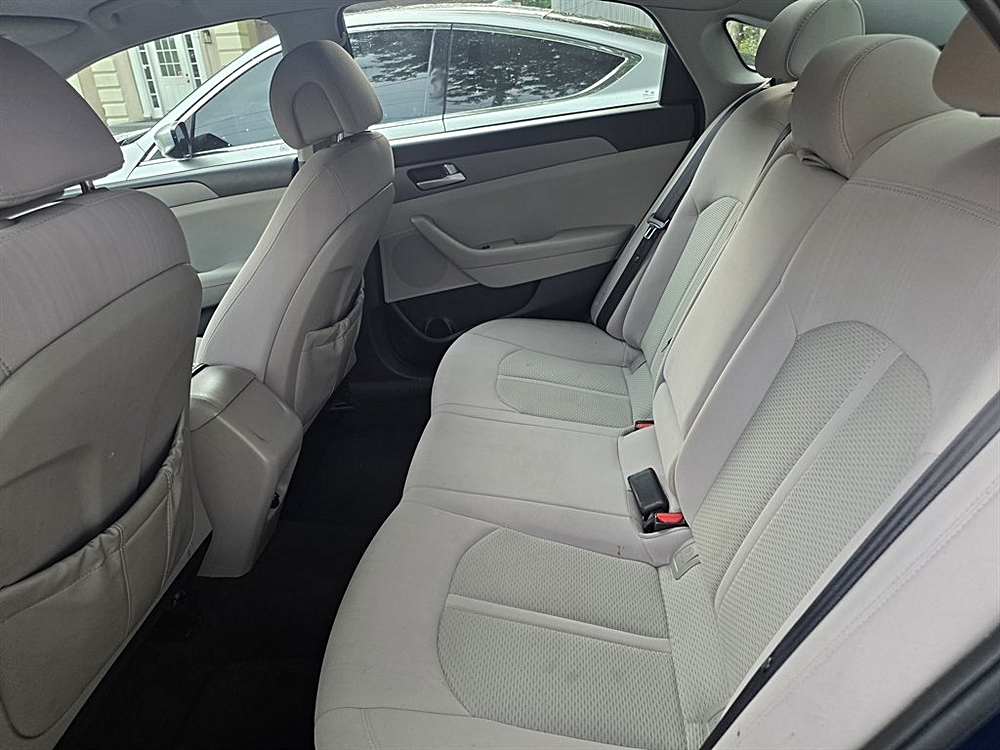 2016 Hyundai Sonata SE - Photo 9