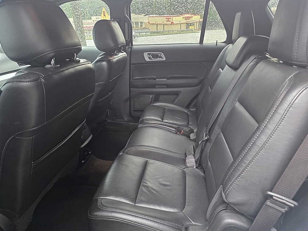 2014 Ford Explorer XLT - Photo 9