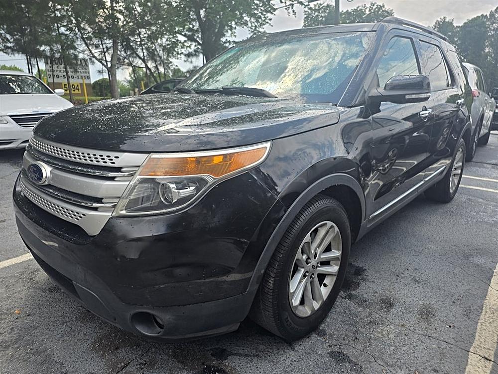 2015 Ford Explorer XLT's photo