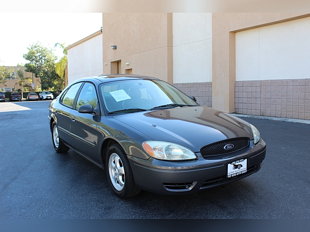 2005 Ford Taurus