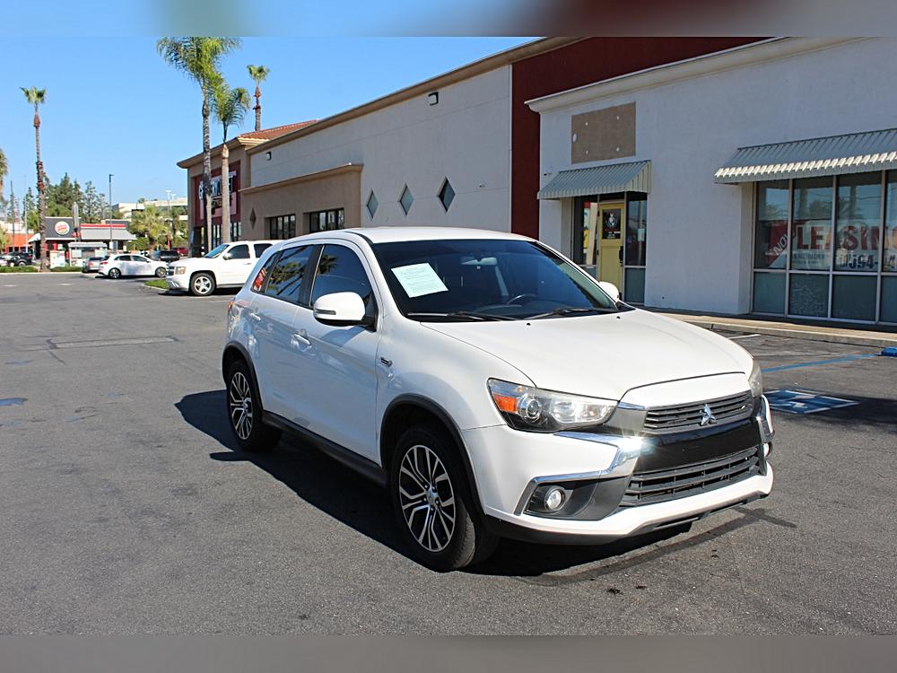 2016 Mitsubishi Outlander Sport SE's photo