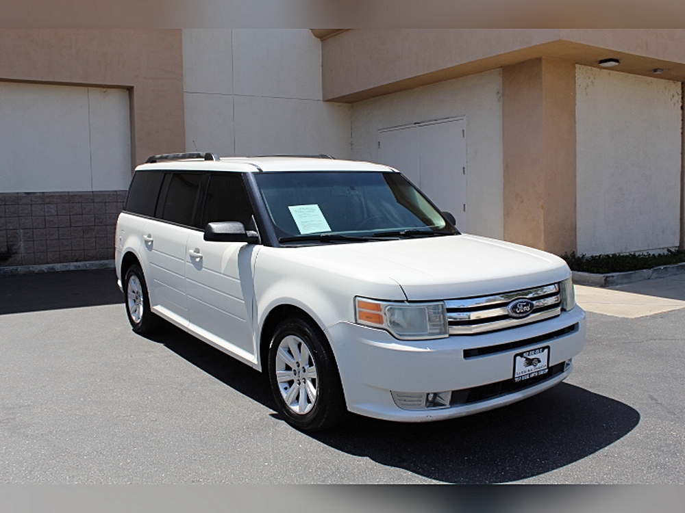 2011 Ford Flex SE FWD's photo