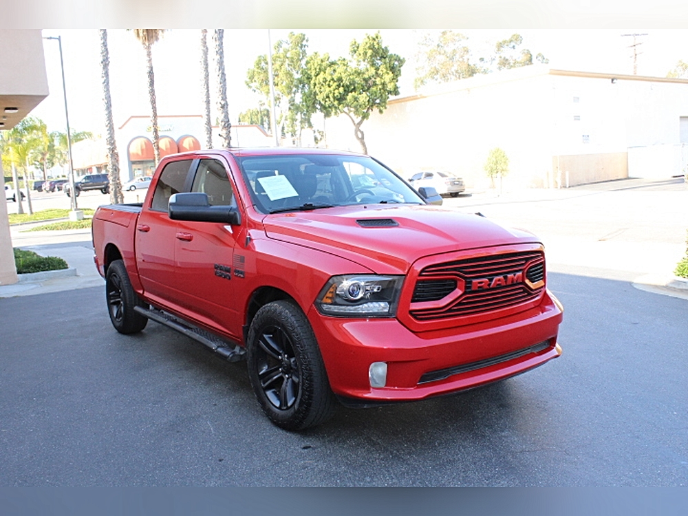 2018 RAM 1500 Sport 4x4 Crew Cab 5'7's photo