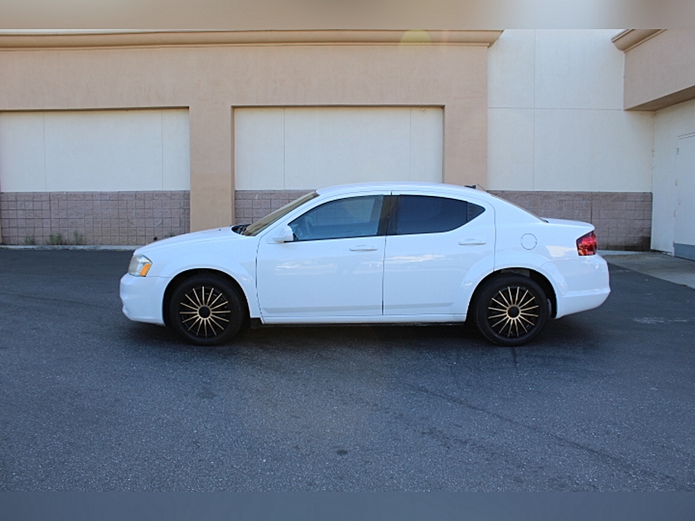 2014 Dodge Avenger SE - Photo 6