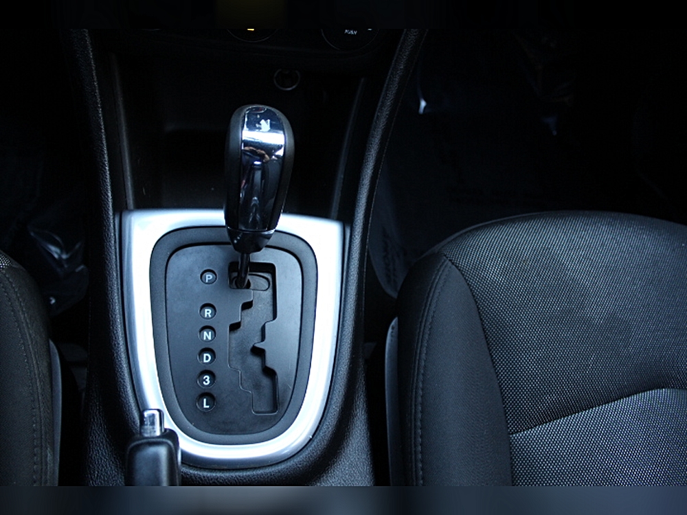 2014 Dodge Avenger SE - Photo 22