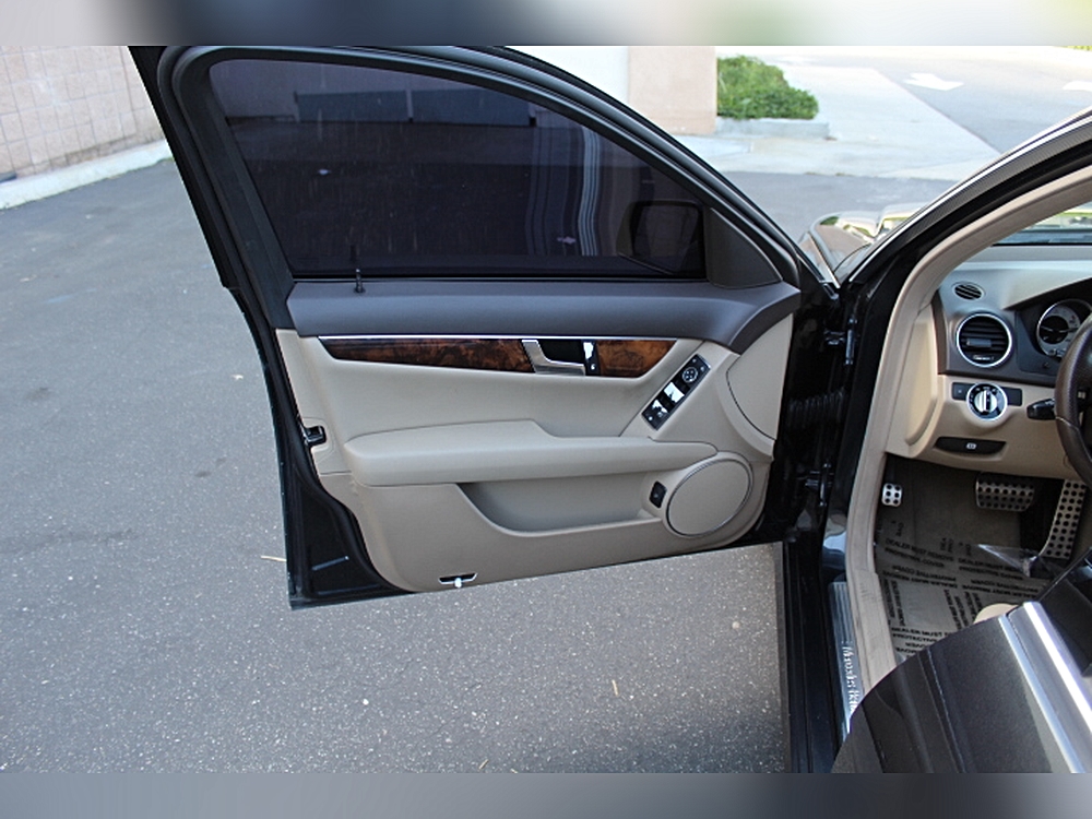 2012 Mercedes-Benz C-Class C250 Luxury thumbnail 9