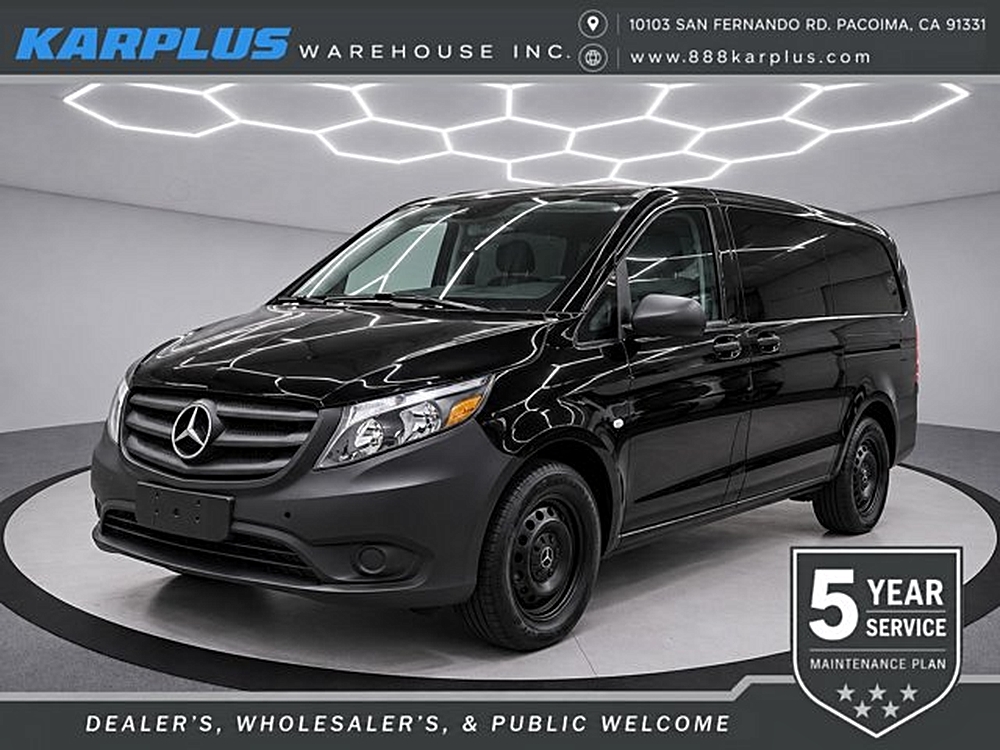 2023 Mercedes-Benz Metris Passenger Van