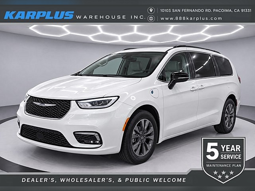2024 Chrysler Pacifica PHEV