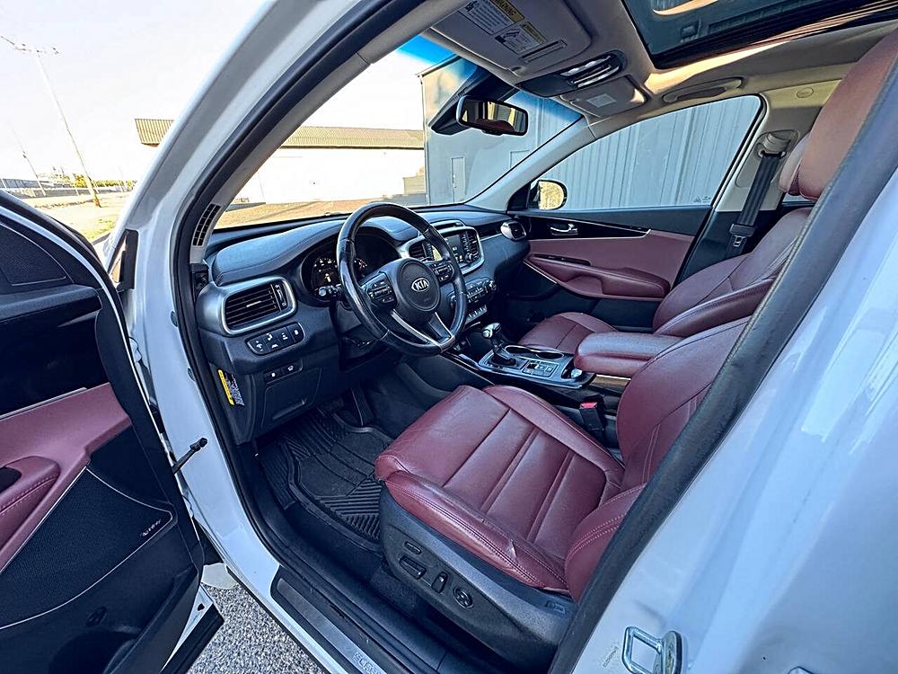 2017 Kia Sorento SX - Photo 25