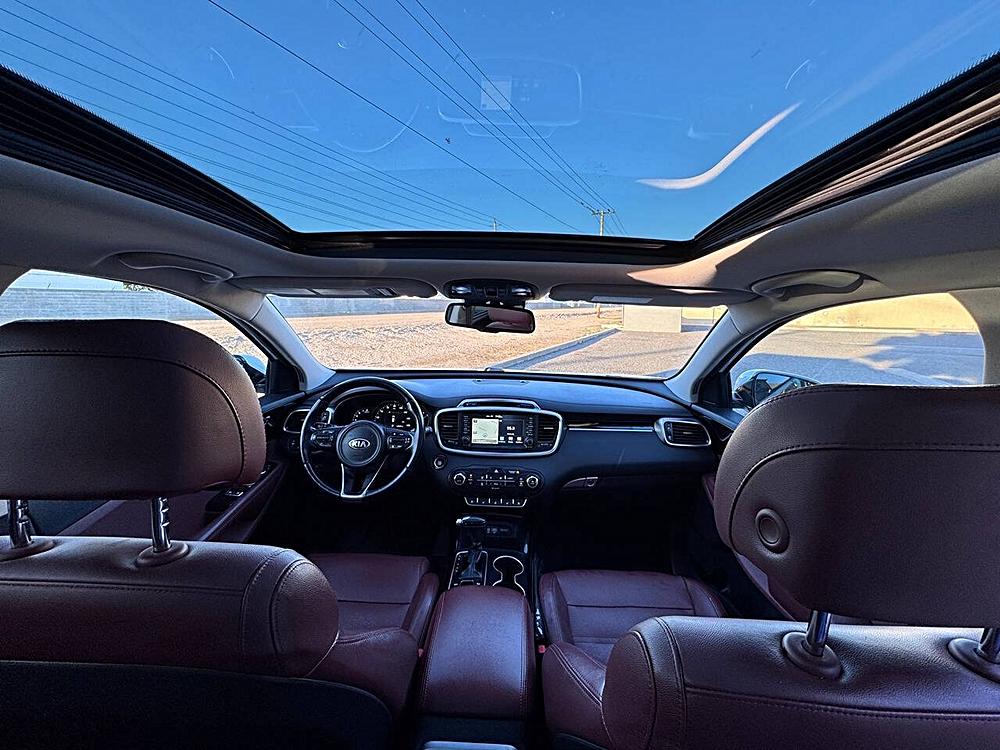 2017 Kia Sorento SX - Photo 30