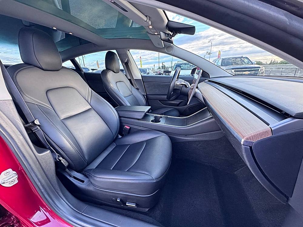 2018 Tesla Model 3 Long Range - Photo 12
