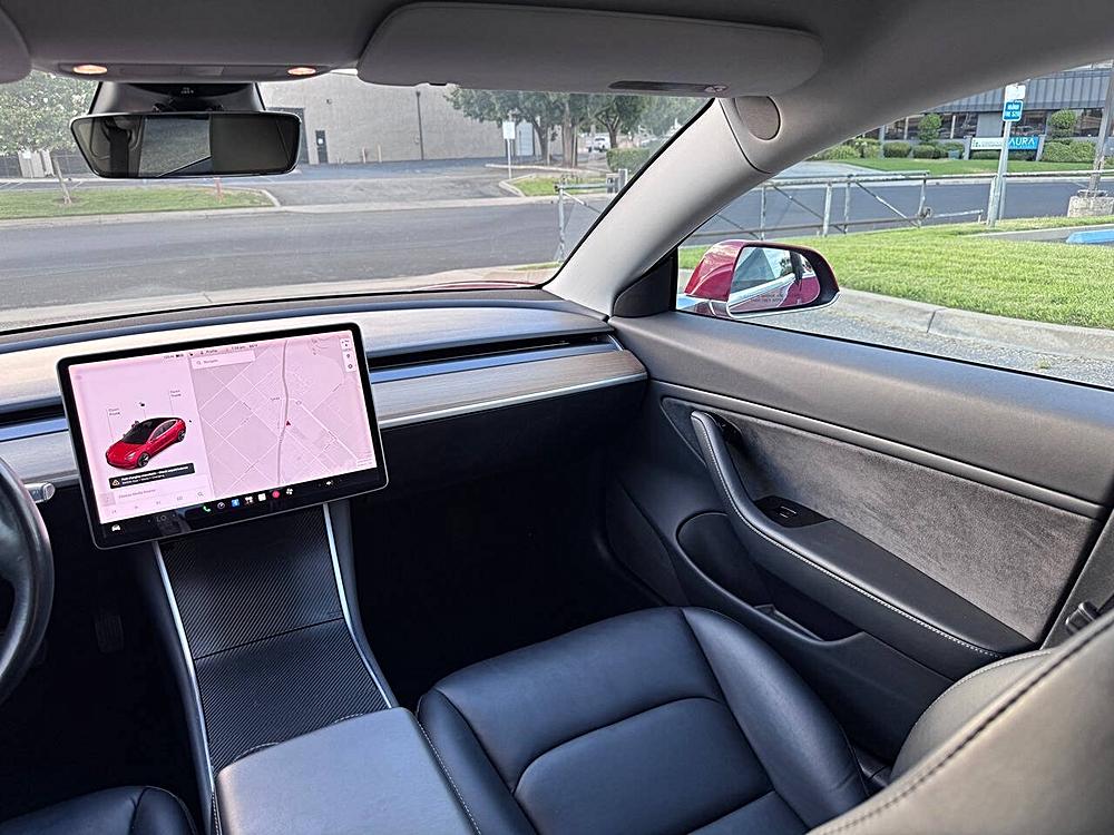 2018 Tesla Model 3 Long Range - Photo 16