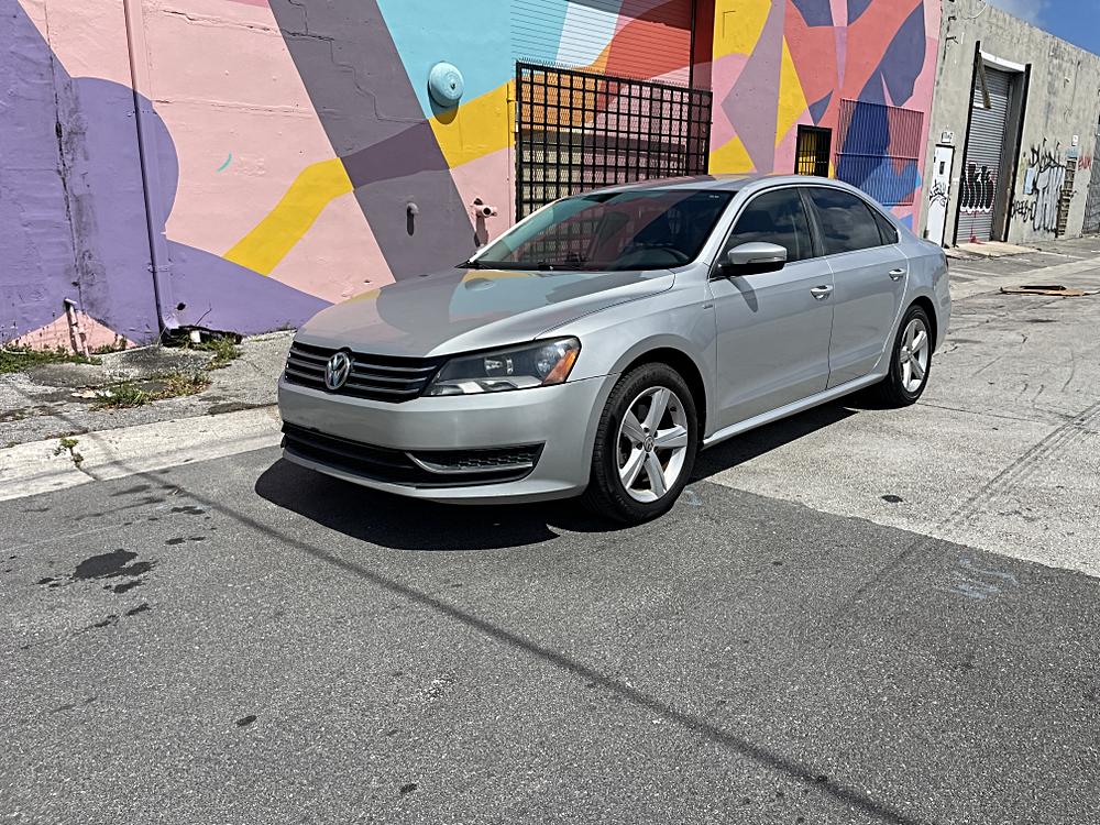 2014 Volkswagen Passat S