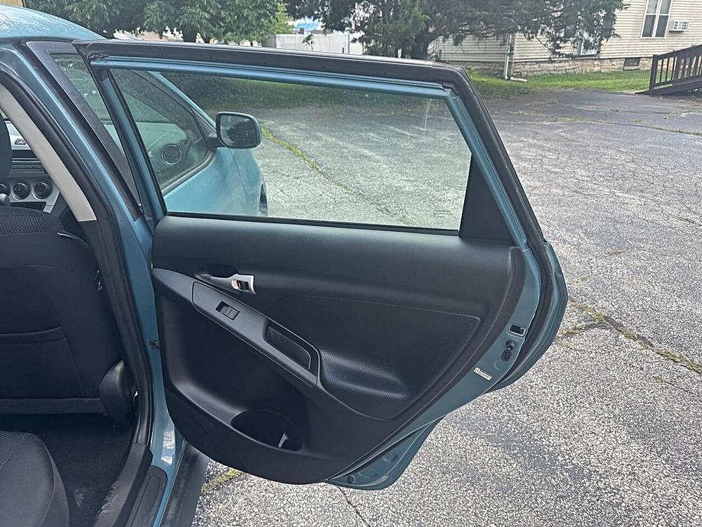 2009 Pontiac Vibe Base - Photo 11