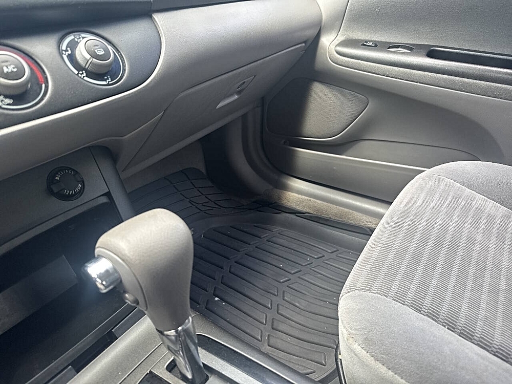 2006 Toyota Camry LE - Photo 12