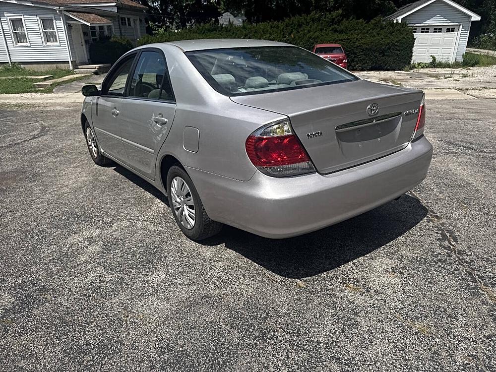 2006 Toyota Camry LE - Photo 7
