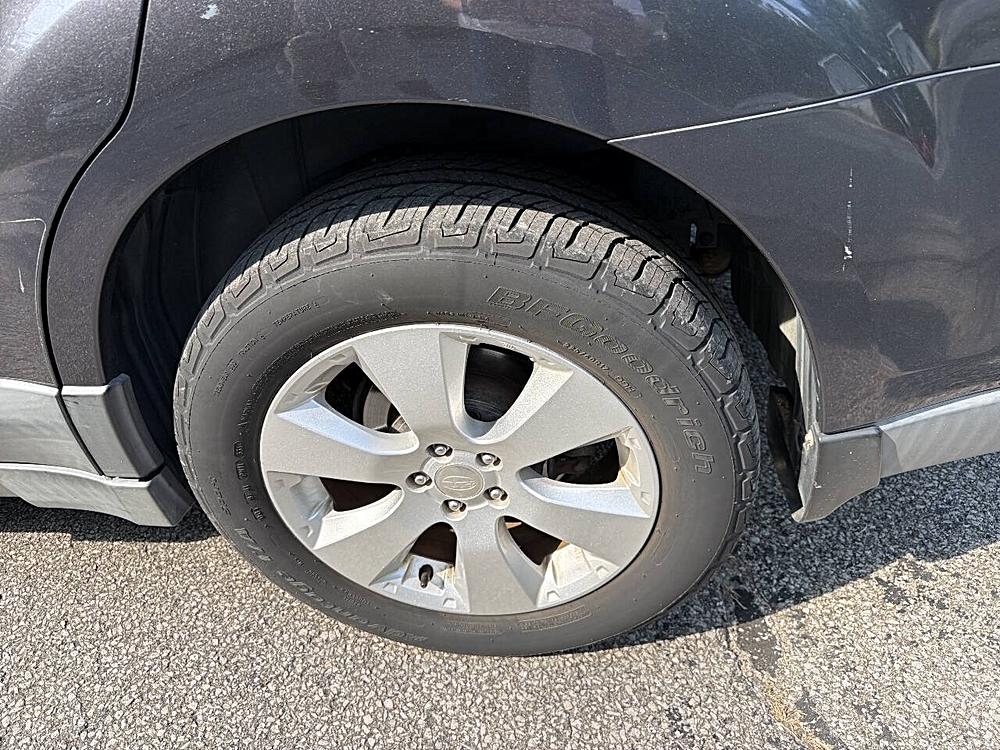 2011 Subaru Outback I Limited - Photo 13