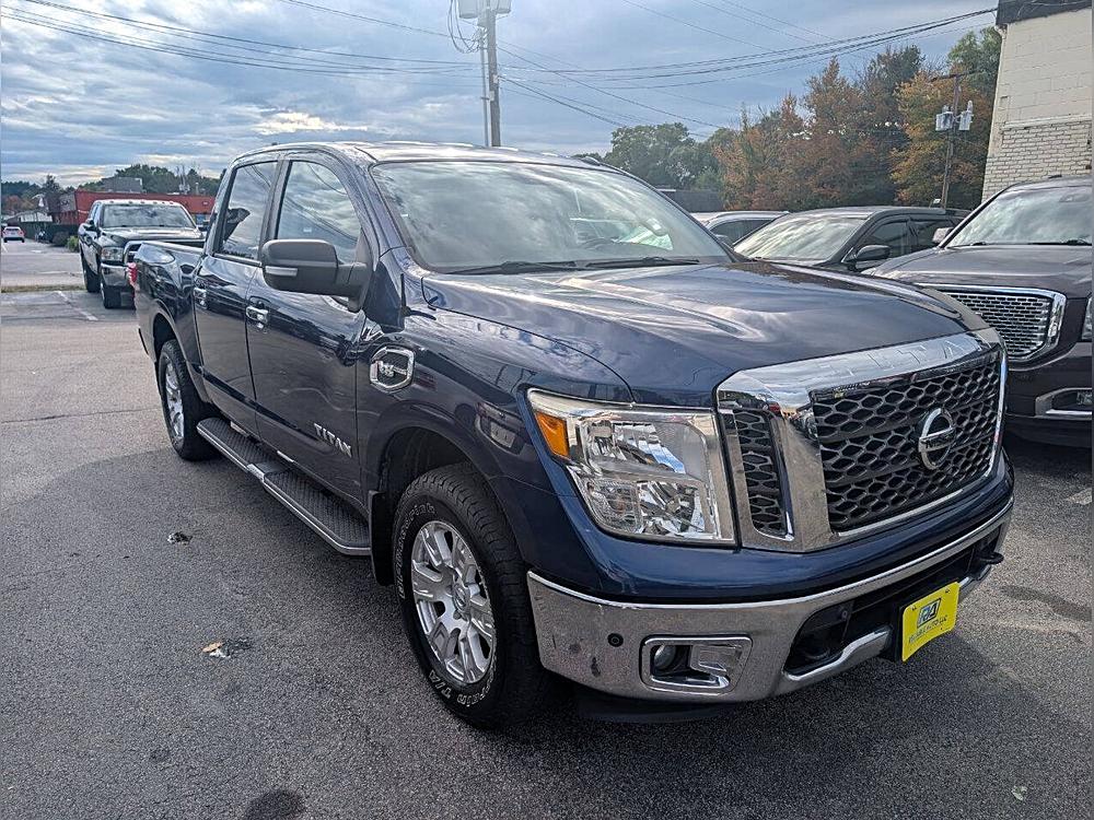 2017 Nissan Titan SV