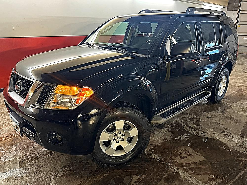 2008 Nissan Pathfinder S's photo
