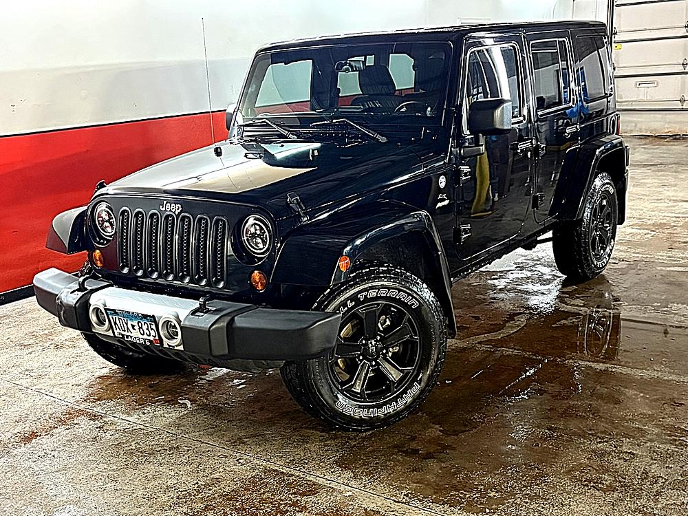 2012 Jeep Wrangler Unlimited Sahara's photo