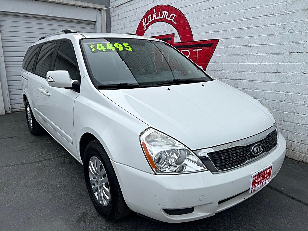 2012 Kia Sedona LX's photo
