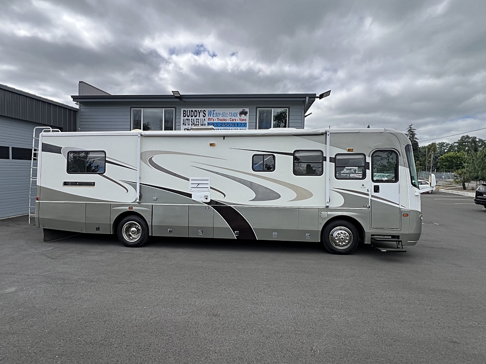 2005 Coachmen Cross Country