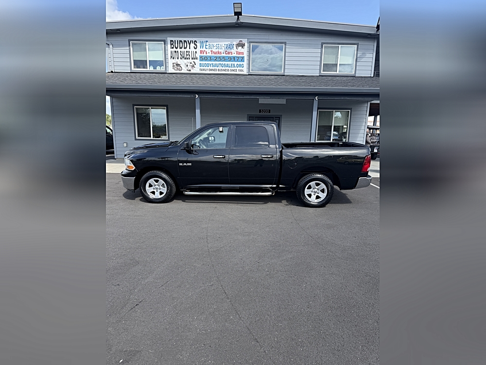 2009 Dodge Ram 1500 SLT Crew Cab's photo