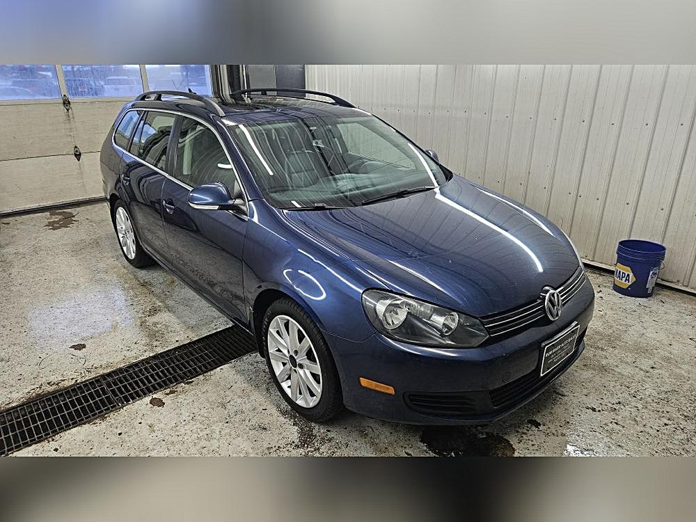 2011 Volkswagen Jetta SportWagen TDI's photo
