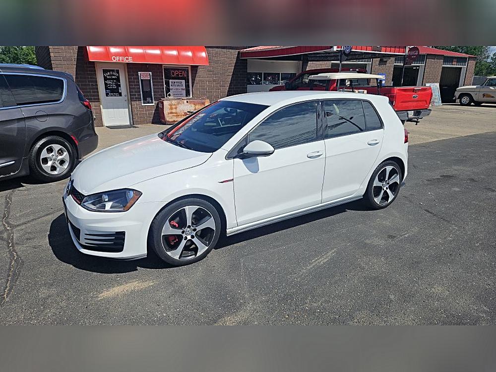 2017 Volkswagen Golf GTI 2.0T S 4-door's photo
