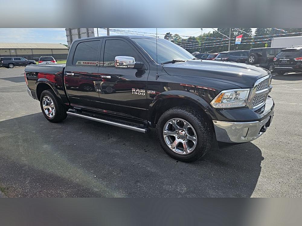 2018 RAM 1500 Laramie 4x4 Crew Cab 5'7's photo
