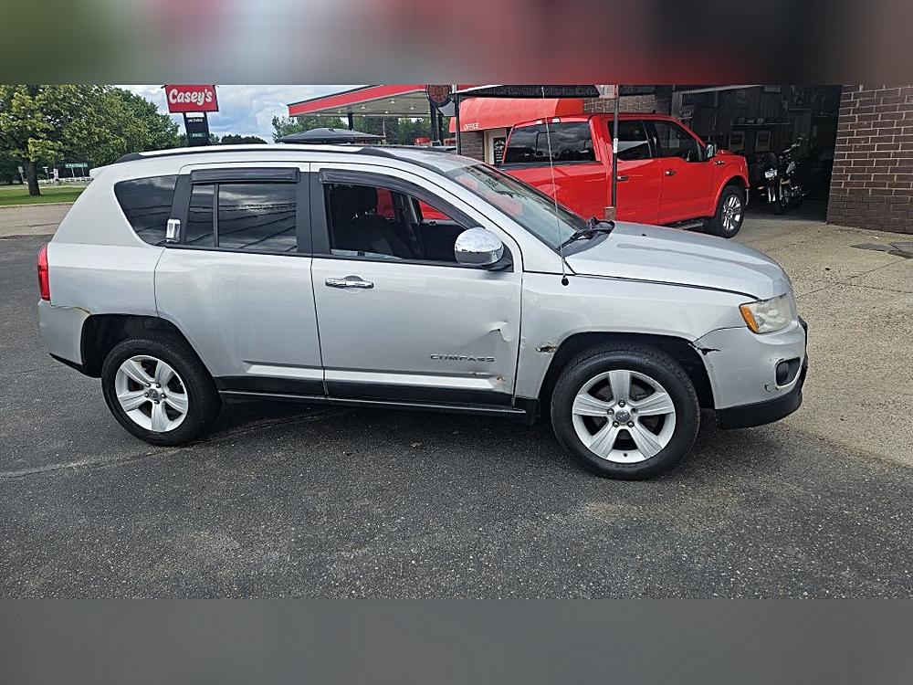 2011 Jeep Compass's photo