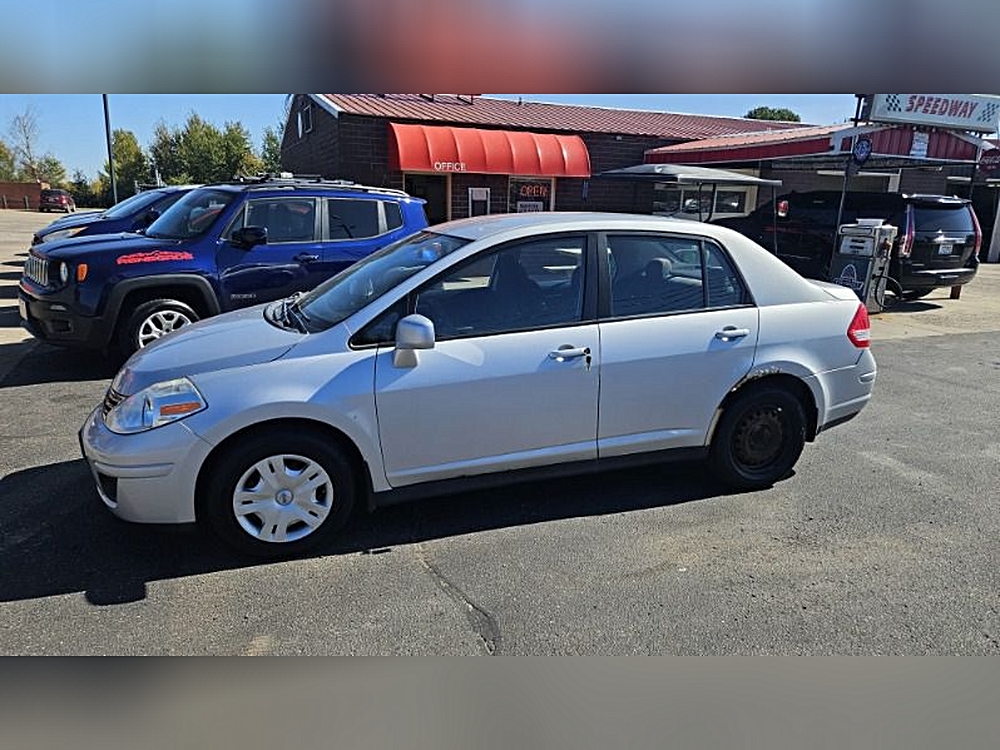 2011 Nissan Versa S
