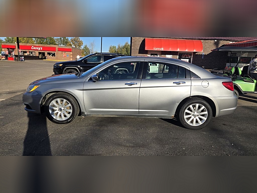 2013 Chrysler 200