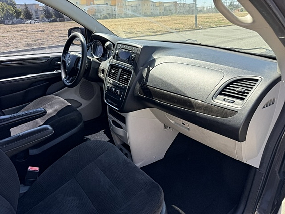 2009 Dodge Grand Caravan SE - Photo 31