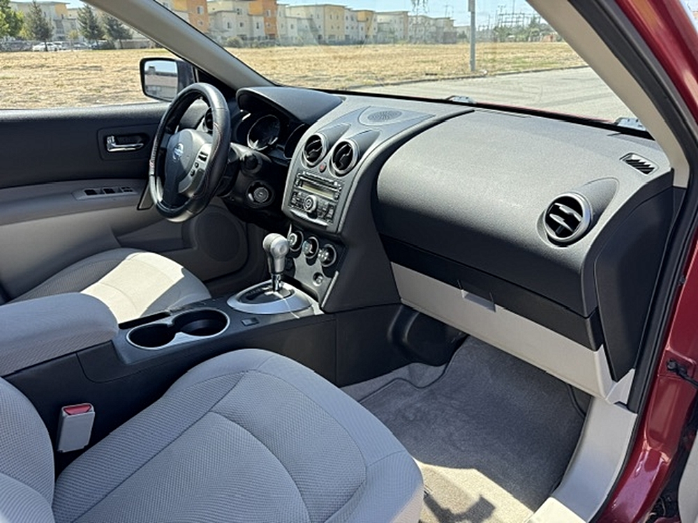 2013 Nissan Rogue S - Photo 11