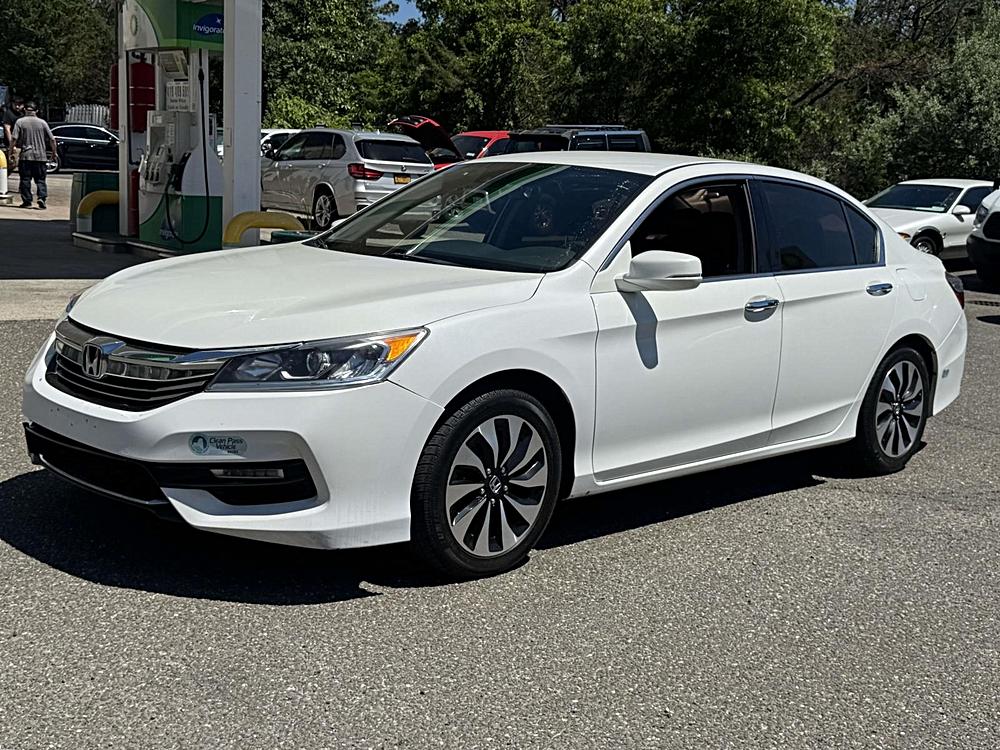 2017 Honda Accord Hybrid's photo