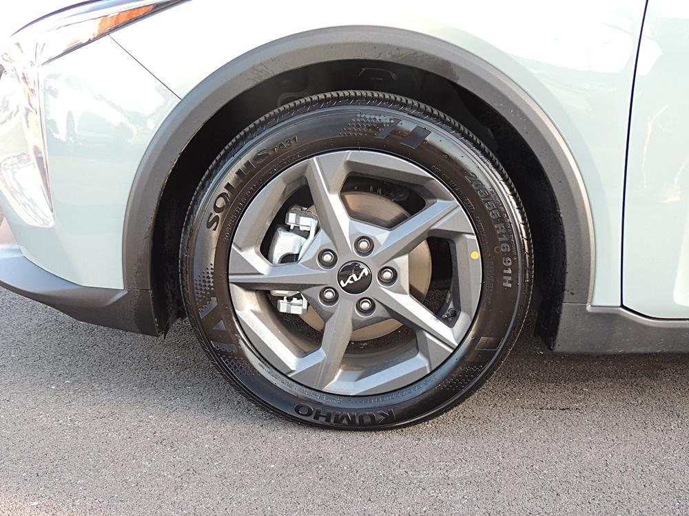 2026 Kia K4 LXS - Photo 11