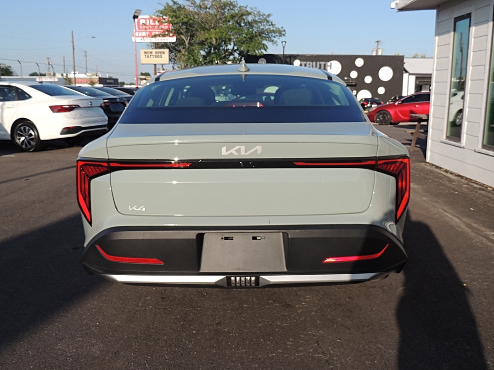 2026 Kia K4 LXS - Photo 6