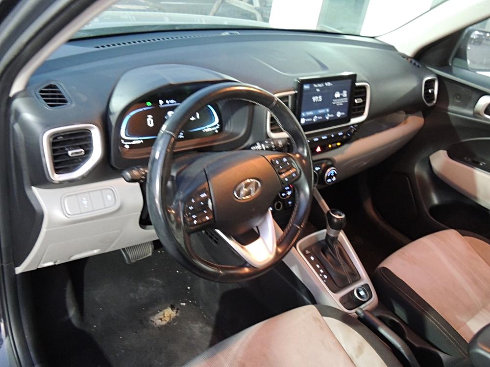 2023 Hyundai Venue SEL - Photo 8