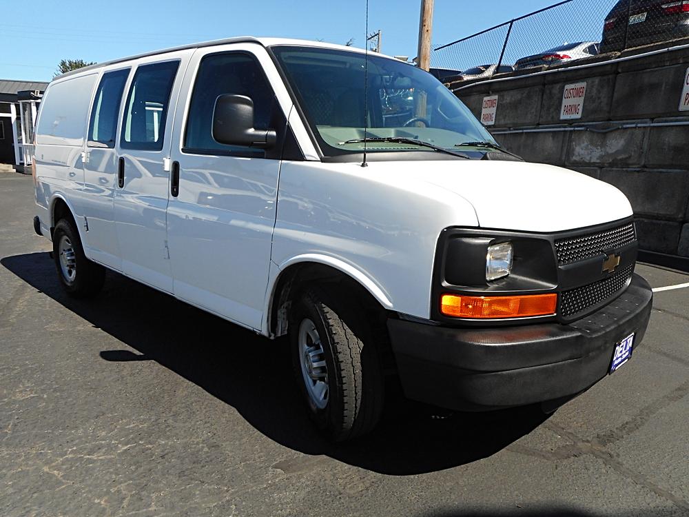 2016 Chevrolet Express 2500 Work Van HD's photo