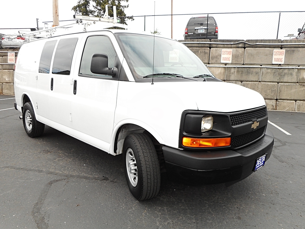 2015 Chevrolet Express 2500 Work Van HD's photo