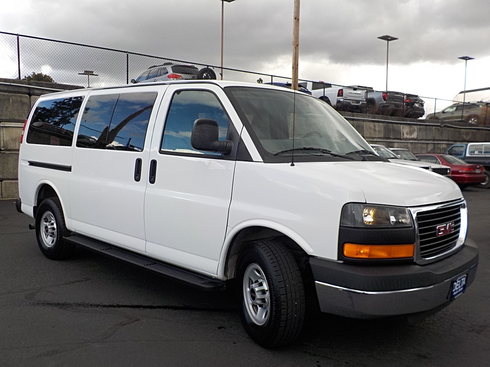 2016 GMC Savana Passenger