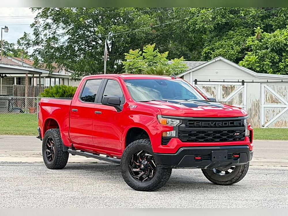 2022 Chevrolet Silverado 1500 Custom Trail Boss 4X4 Crew Cab Short Box's photo
