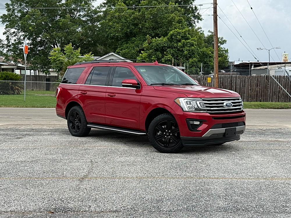 2021 Ford Expedition XLT's photo