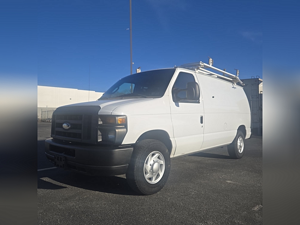 2014 Ford E-Series Econoline Van Commercial's photo
