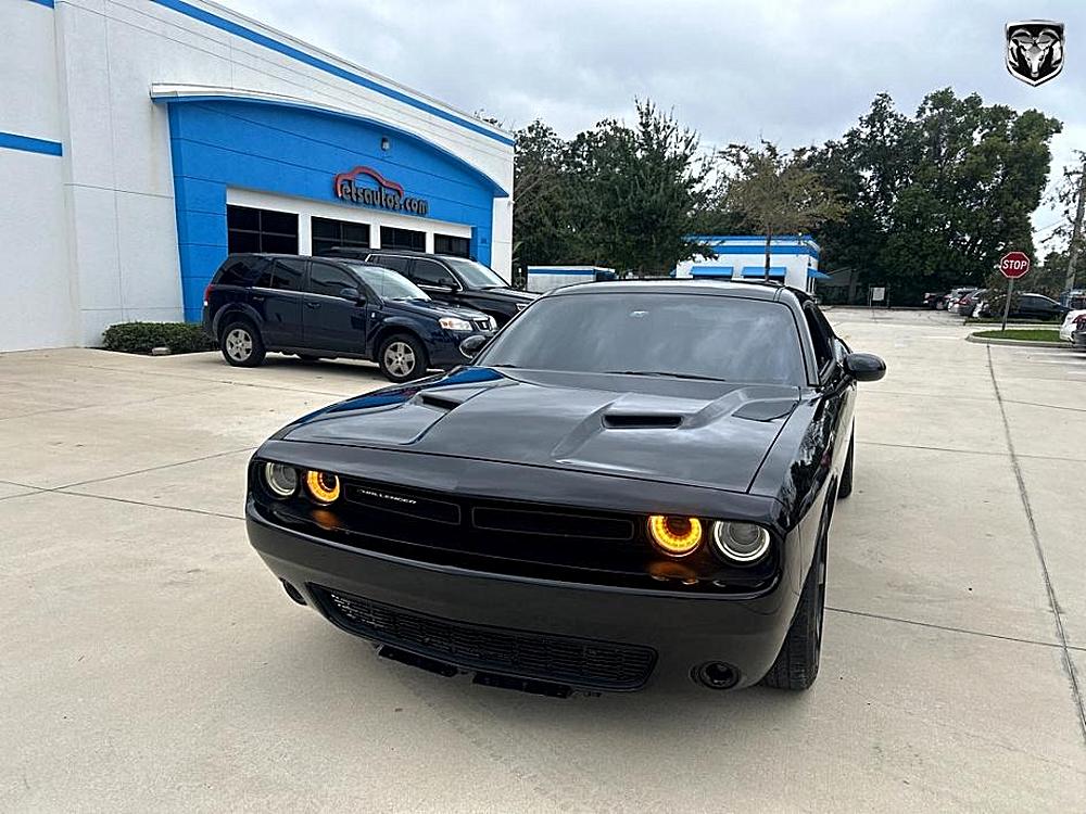 2015 Dodge Challenger SXT