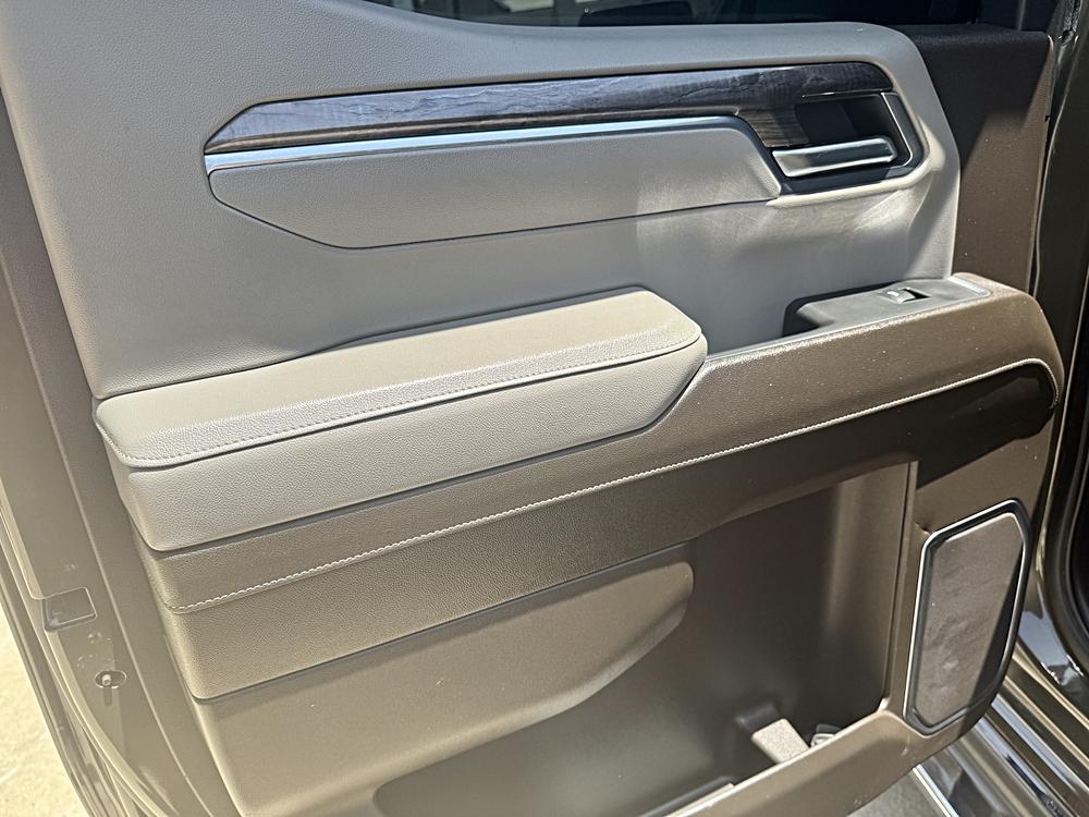 2023 Chevrolet Silverado 1500 LTZ - Photo 22